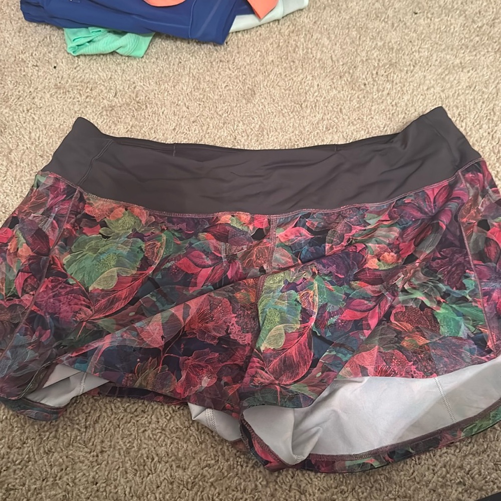 lululemon speed up, 4 inch, size 12